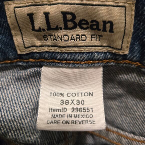 L.L. Bean Men's Jeans Straight Standard Fit Substantial 100% Cotton size 38 x 30 - Picture 4 of 11